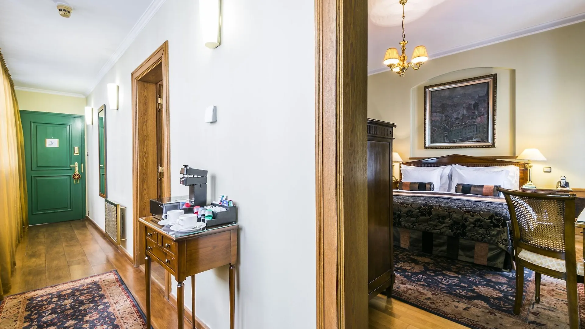 Golden Well Hotel Prague 5*,